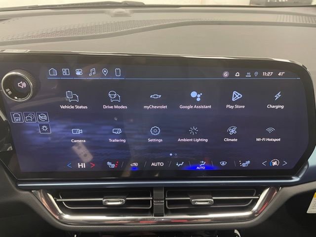 New 2026 Chevrolet Equinox EV LT image 3