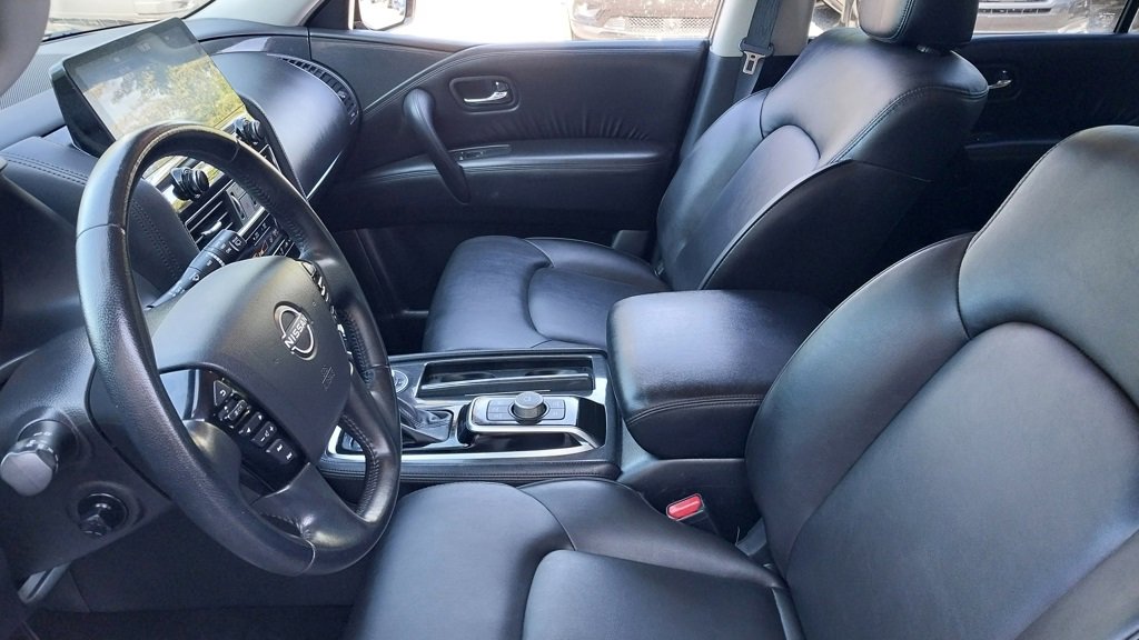 Used 2023 Nissan Armada SV image 18