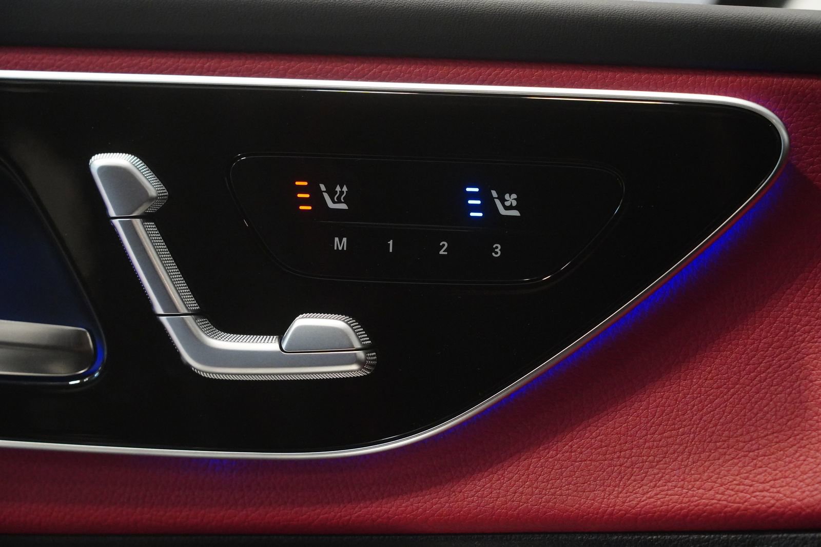 New 2026 Mercedes-Benz GLC 43 AMG 4MATIC Coupe image 31