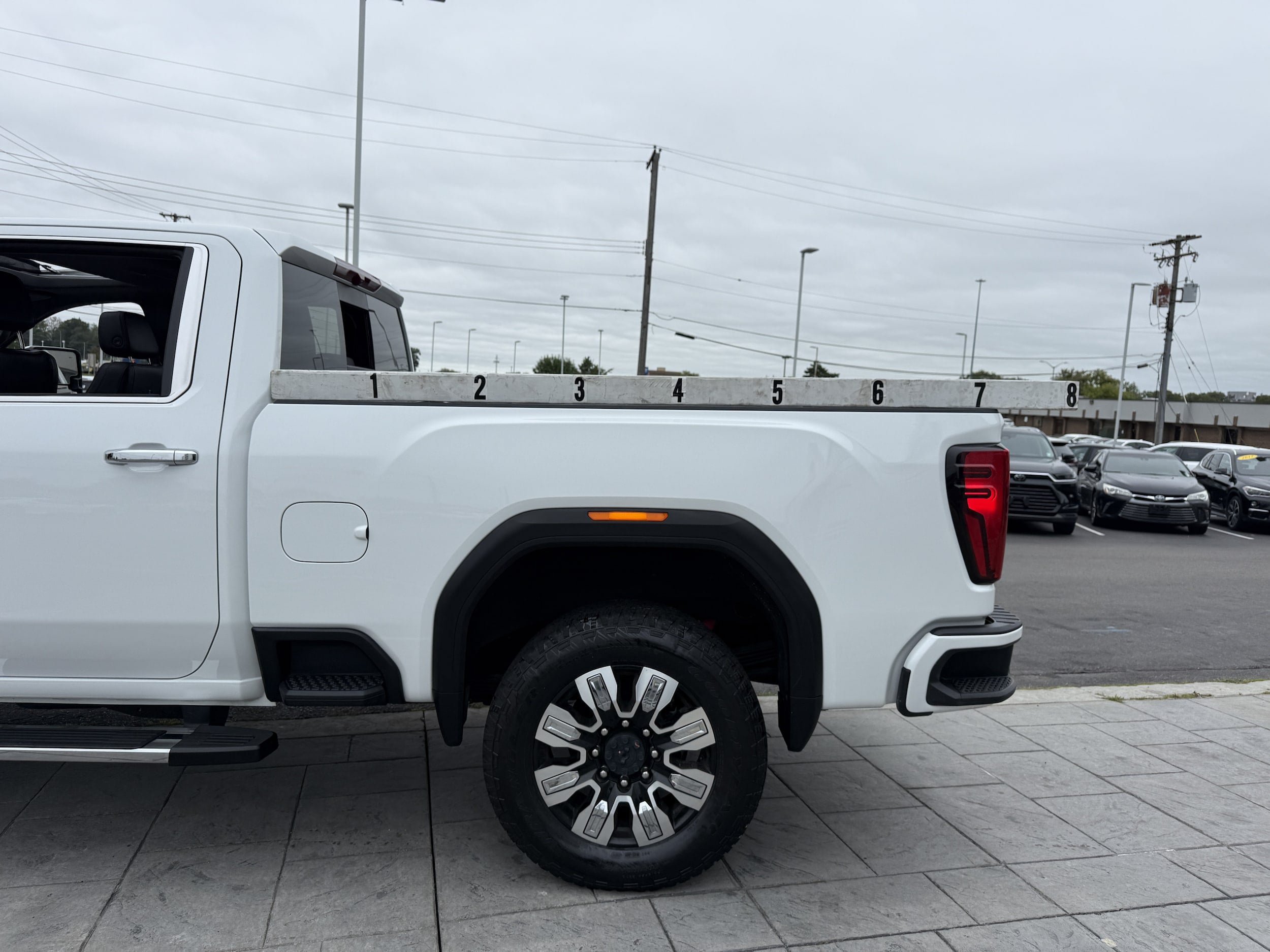 Used 2025 GMC Sierra 2500 Denali AWD/4WD image 11