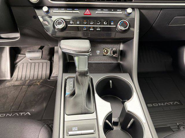 New 2026 Hyundai Sonata SE FWD image 18