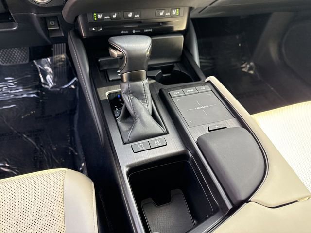 Used 2022 Lexus ES 300h w/ Premium Package image 21