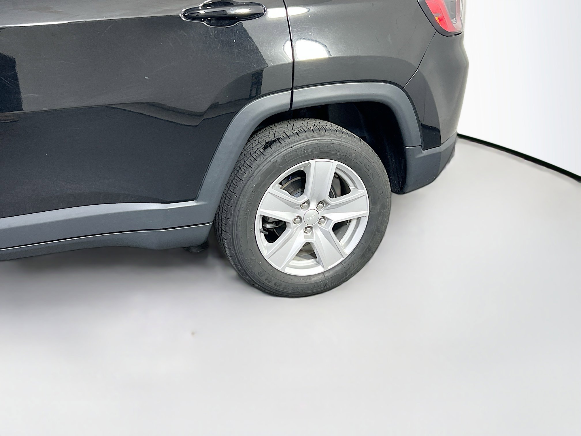 Used 2022 Jeep Compass Latitude w/ Convenience Group image 28