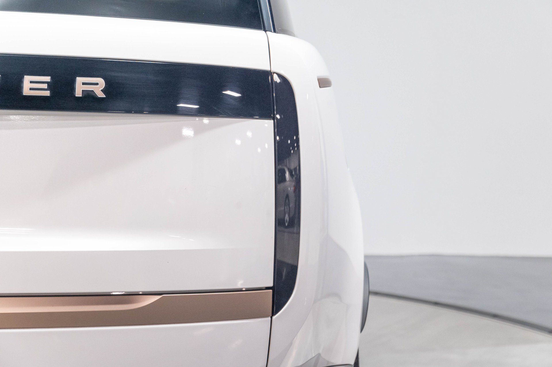 Used 2023 Land Rover Range Rover SV AWD/4WD image 85