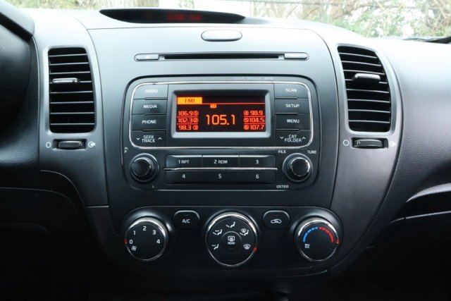 Used 2016 Kia Forte LX image 5