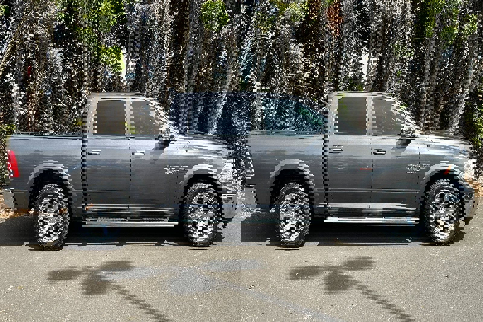 Used 2017 RAM 1500 Laramie w/ Convenience Group RWD image 3