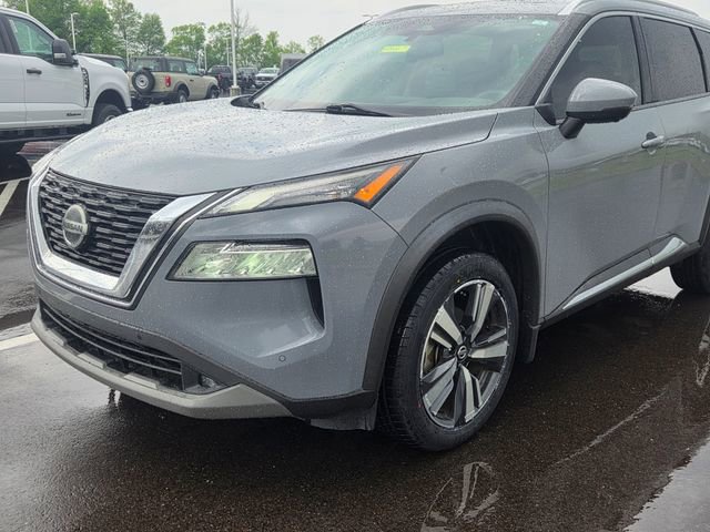 Used 2021 Nissan Rogue SL w/ Premium Package FWD image 2