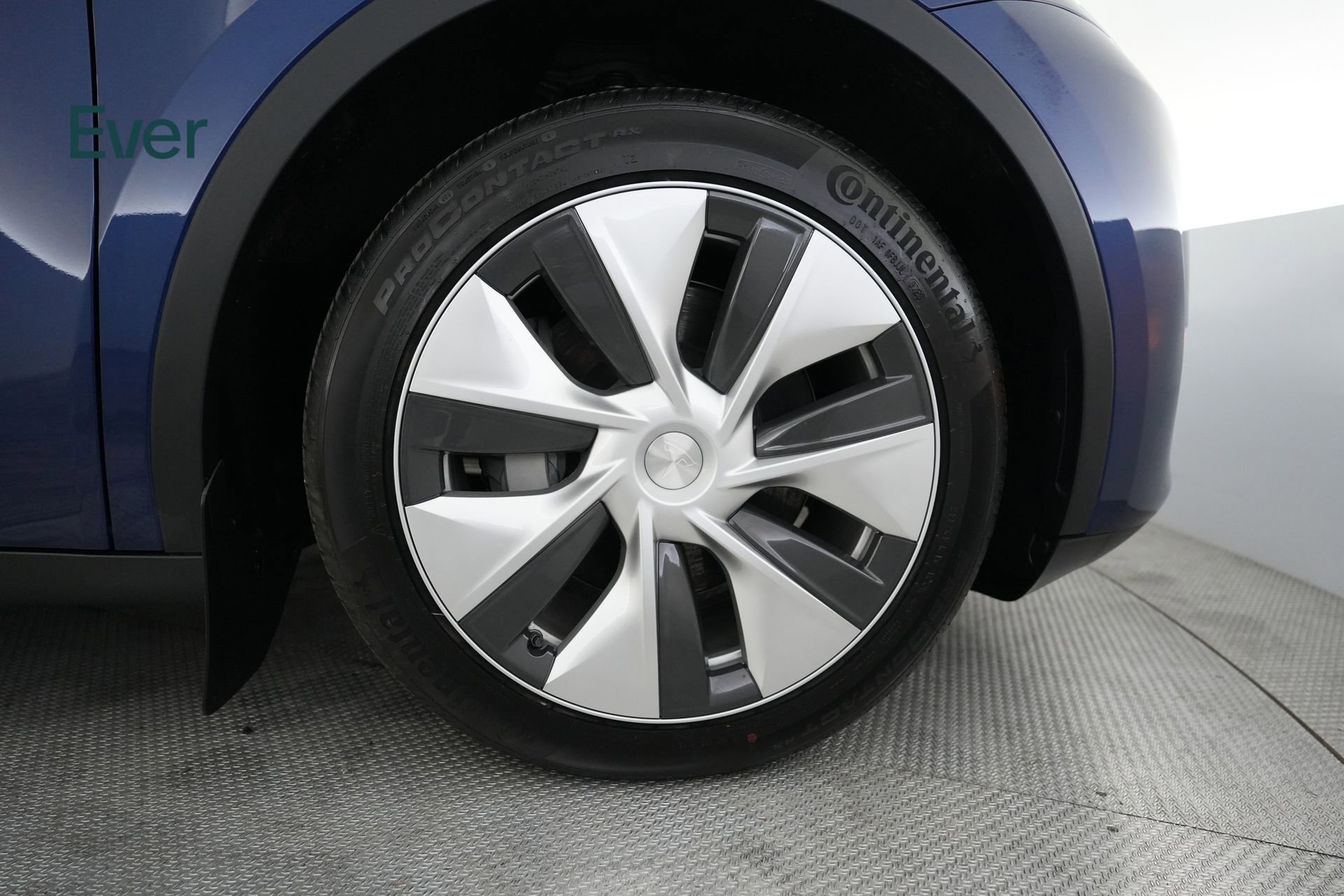 Used 2023 Tesla Model Y Long Range image 20