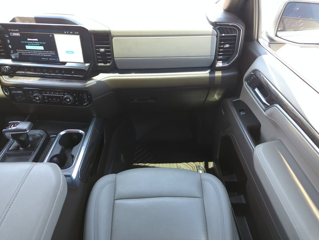 Used 2025 Chevrolet Silverado 1500 LTZ w/ LTZ Premium Texas Edition AWD/4WD image 15