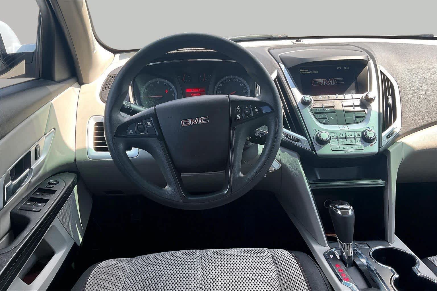 Used 2017 GMC Terrain SLE FWD image 6