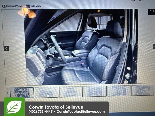 Used 2025 Nissan Pathfinder SL AWD/4WD image 5