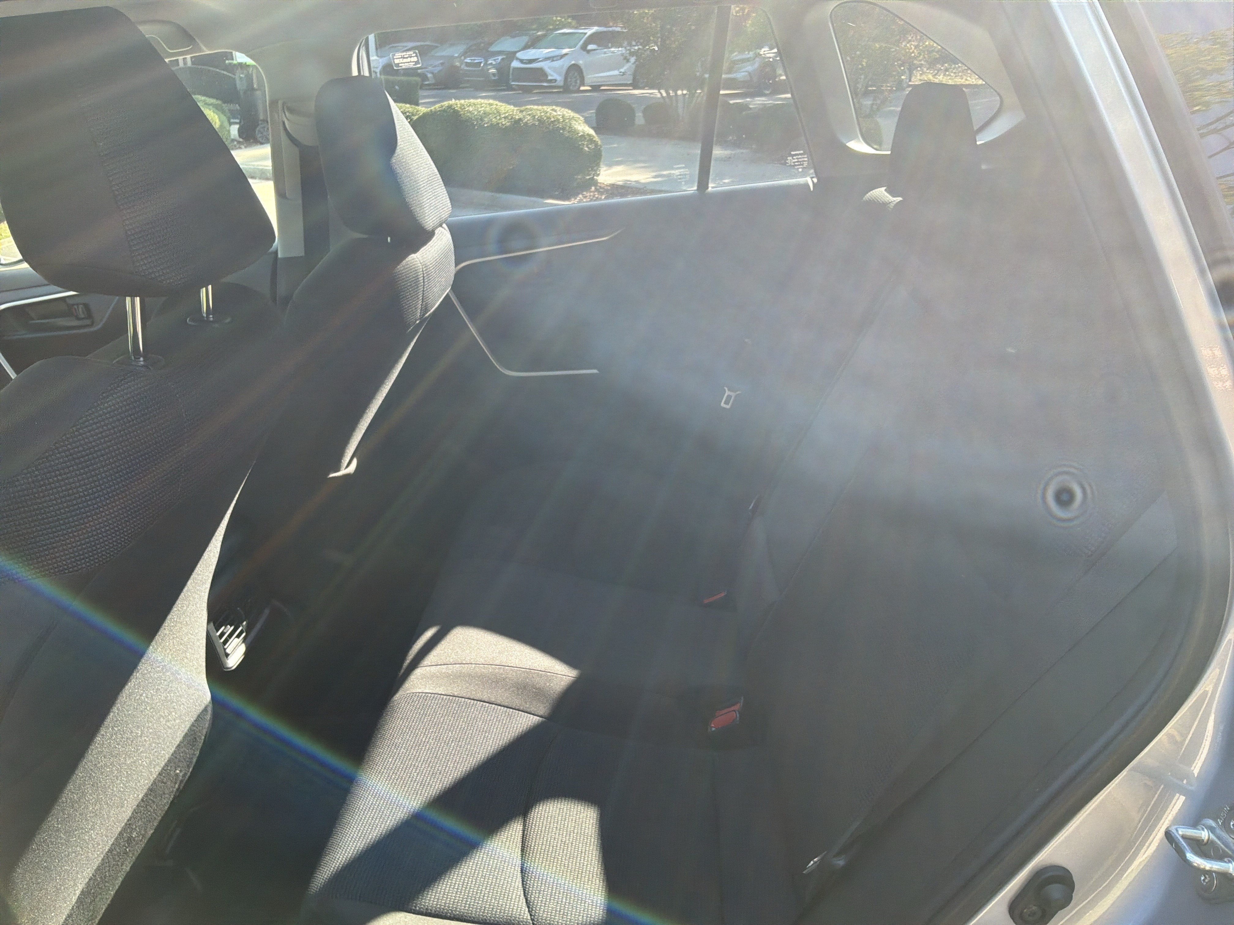 Used 2025 Toyota RAV4 LE AWD/4WD image 30