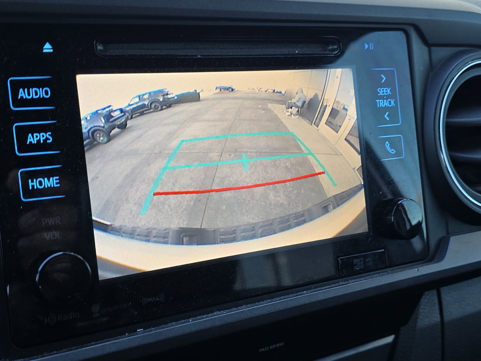 Used 2019 Toyota Tacoma TRD Off-Road image 17