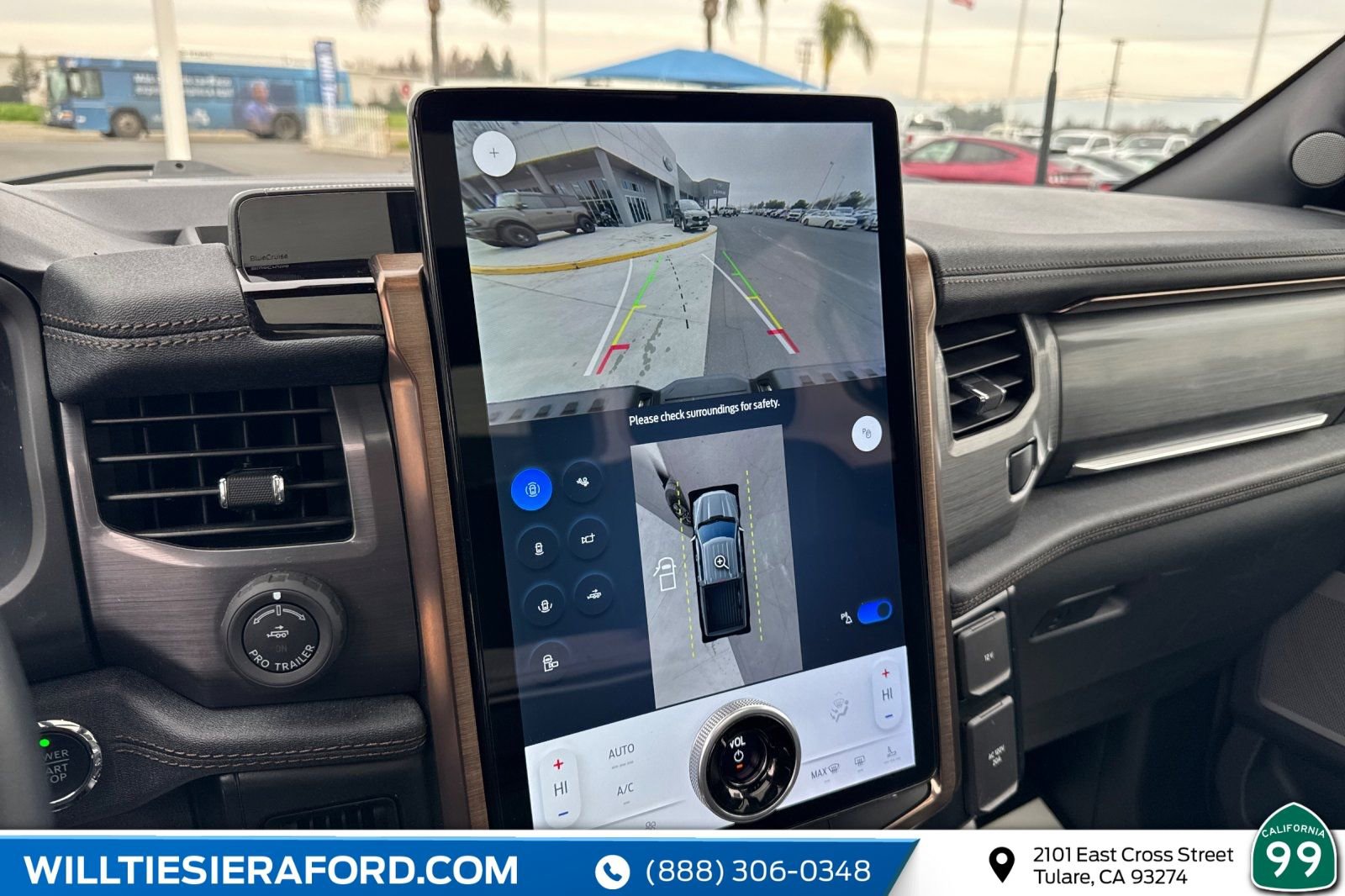 Used 2025 Ford F150 Lightning Lariat AWD/4WD image 14