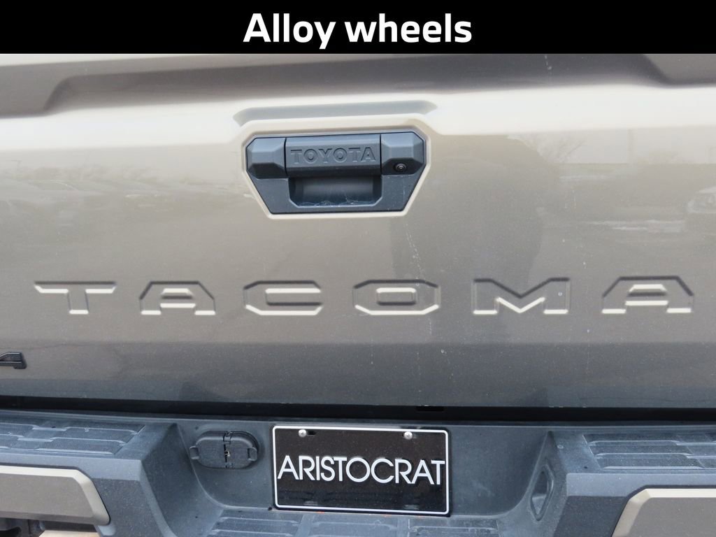 Used 2024 Toyota Tacoma TRD Off-Road image 18