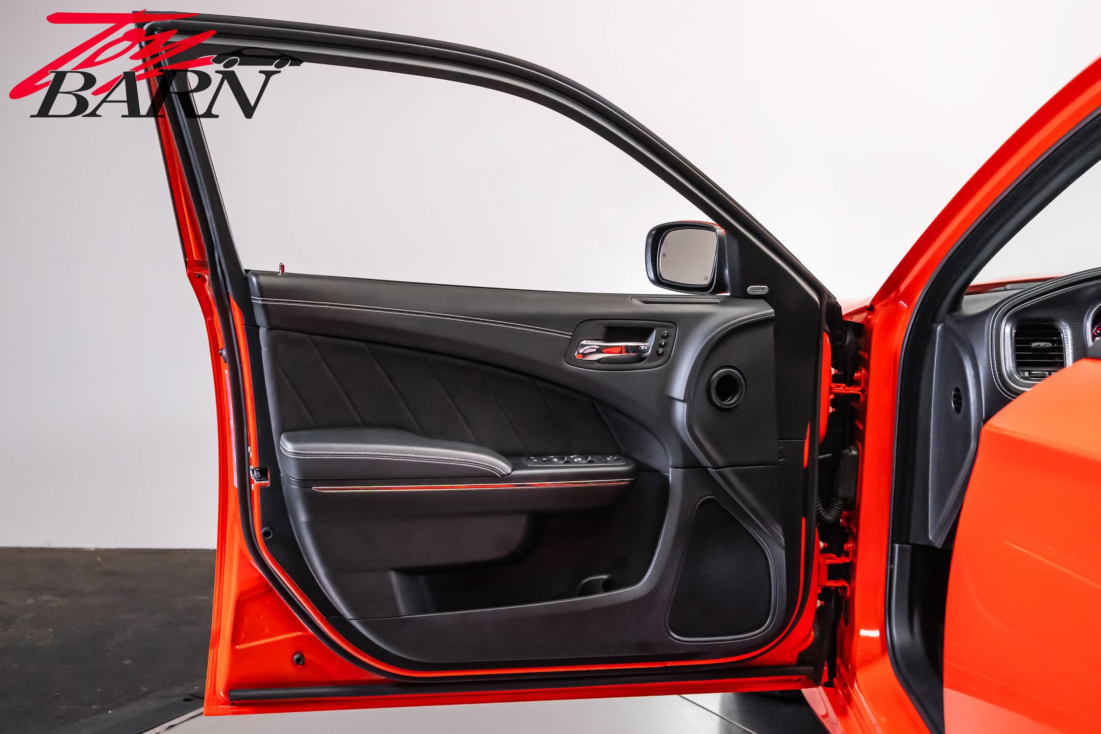 Used 2022 Dodge Charger SRT Hellcat RWD image 16