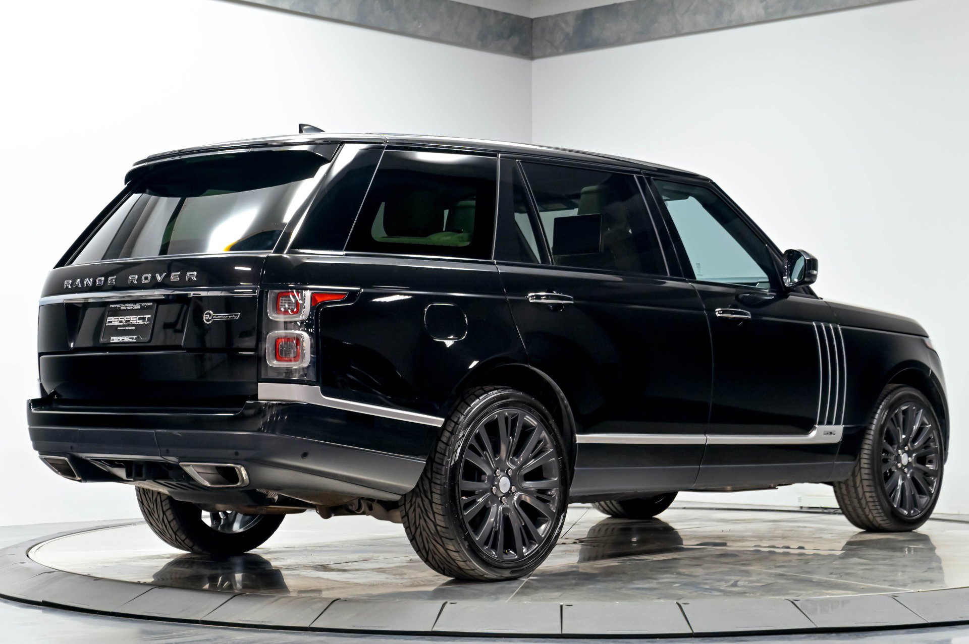 Used 2022 Land Rover Range Rover SV Autobiography Dynamic AWD/4WD image 16