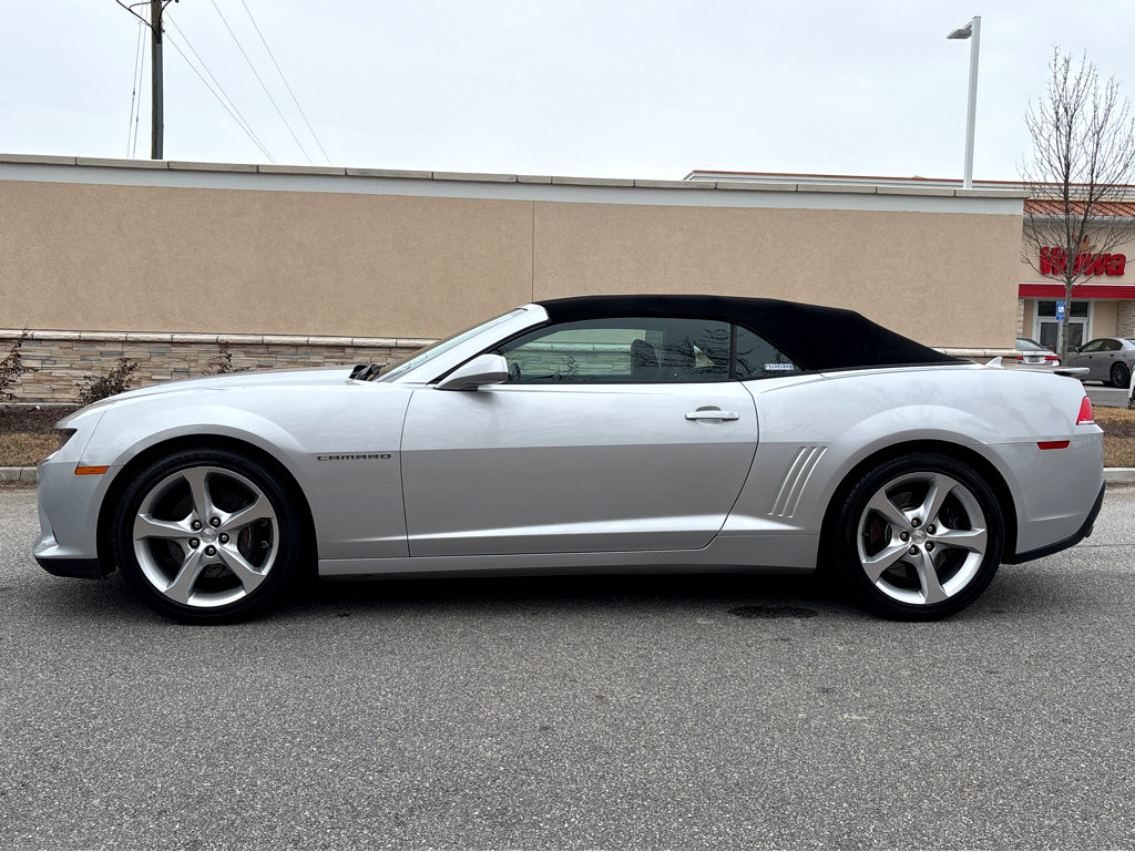 Used 2015 Chevrolet Camaro SS image 28