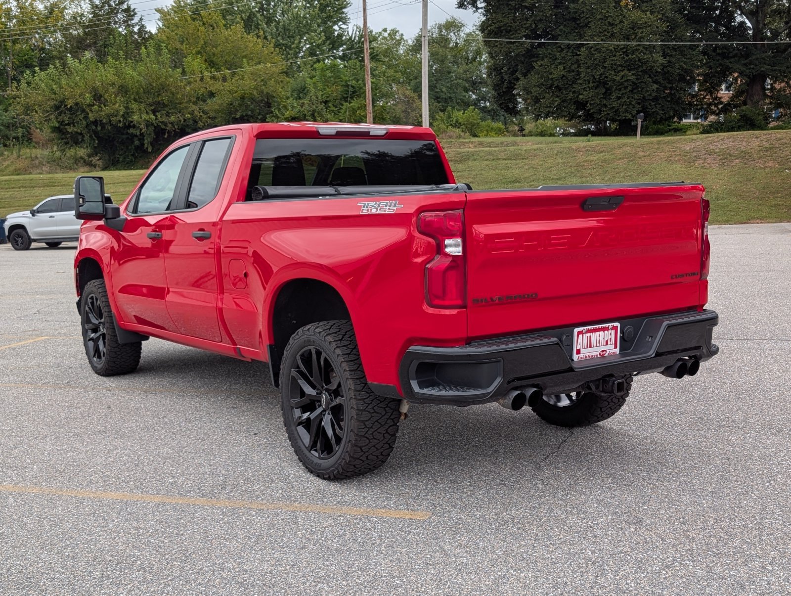 Used 2020 Chevrolet Silverado 1500 Custom Trail Boss w/ Custom Convenience Package AWD/4WD image 5