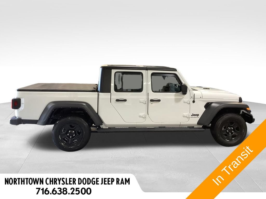Used 2023 Jeep Gladiator Sport AWD/4WD image 7