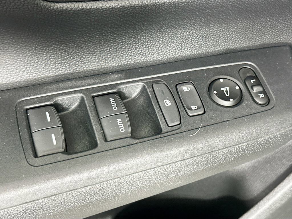 Used 2024 Honda CR-V EX image 18