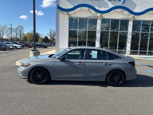 Used 2025 Honda Civic Sport image 5