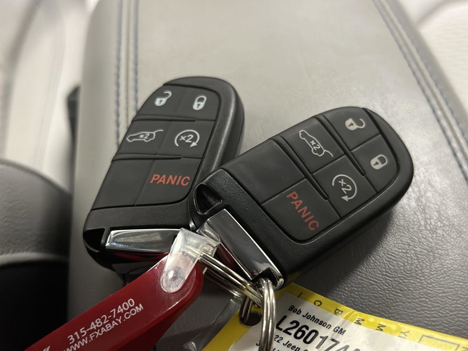 Used 2022 Jeep Compass Latitude w/ Convenience Group image 39