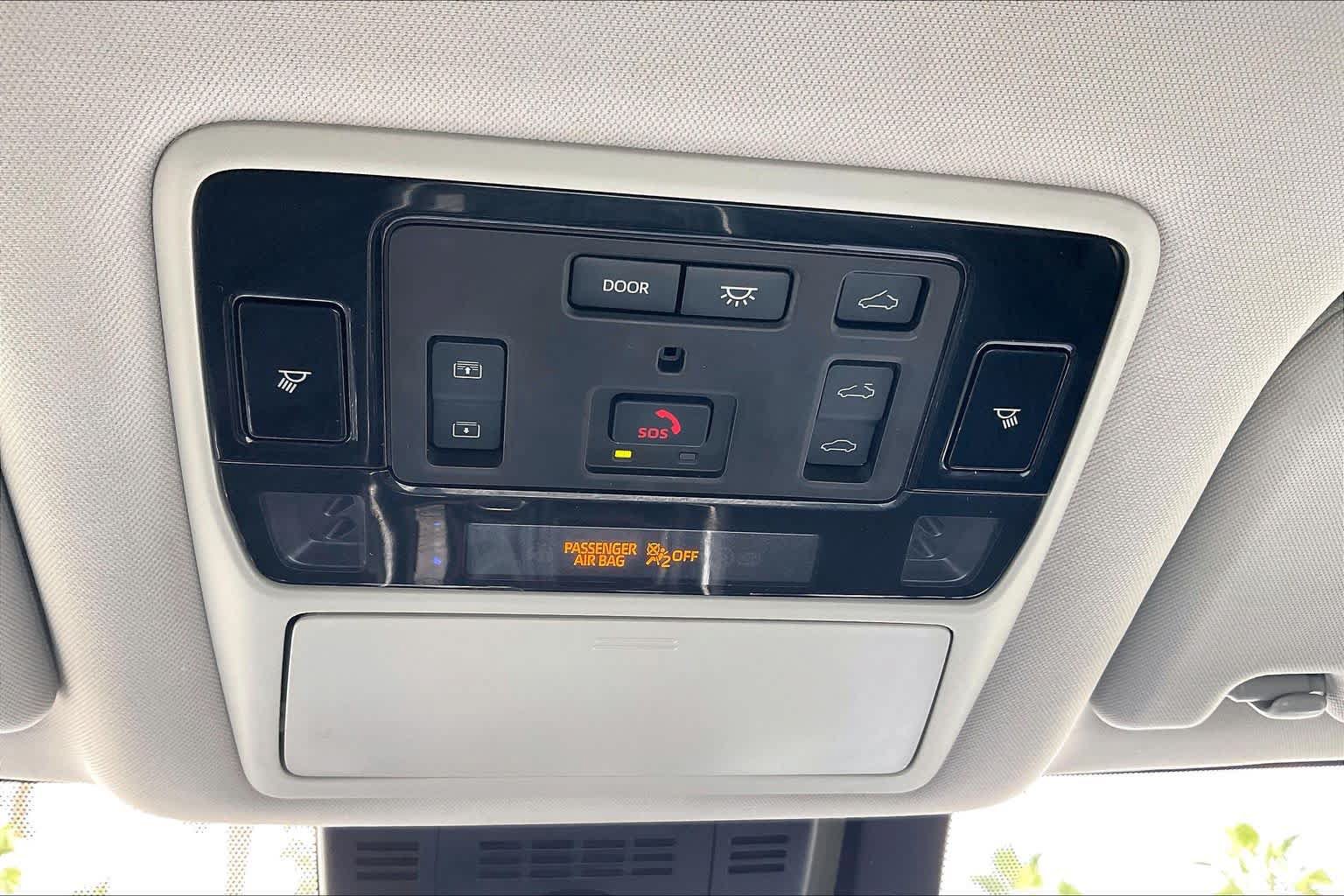 Used 2024 Toyota Grand Highlander AWD image 33