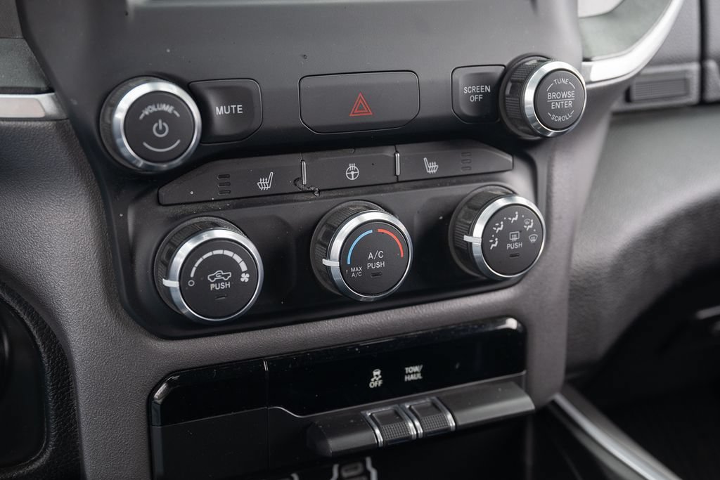 Used 2023 RAM 1500 Big Horn AWD/4WD image 34
