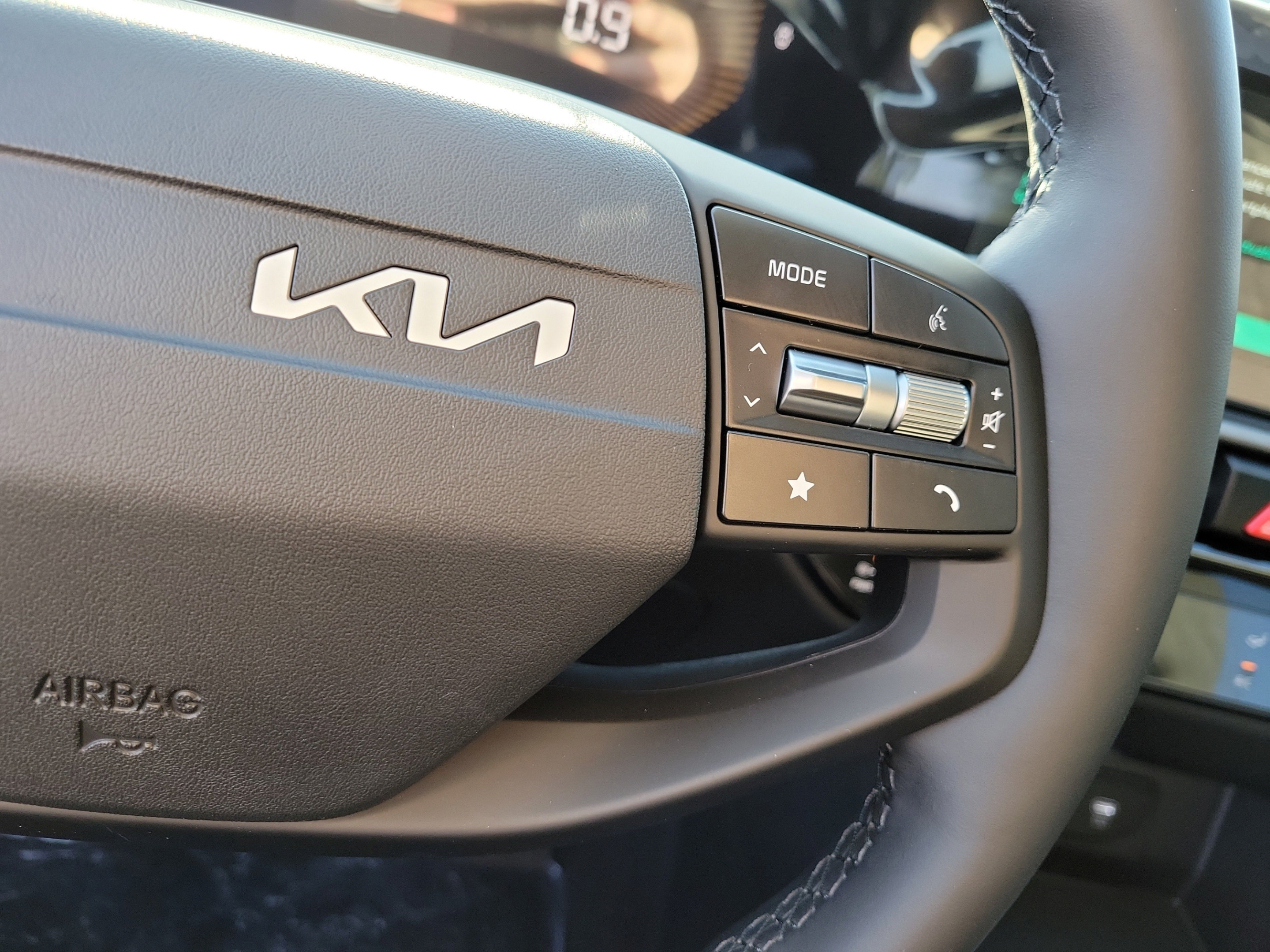 New 2027 Kia Sportage LX w/ LX Convenience Package FWD image 23