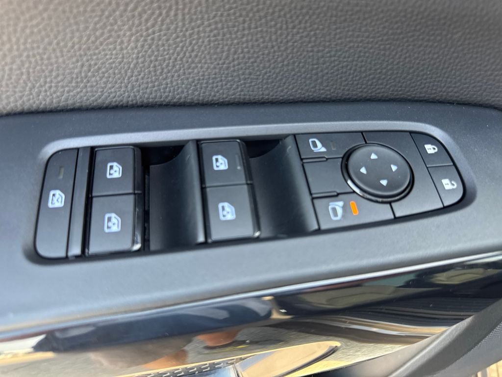 New 2026 Nissan Pathfinder SV w/ Cargo Package FWD image 15