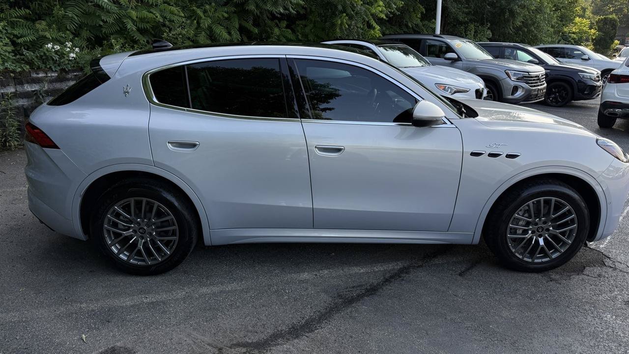 Used 2024 Maserati Grecale GT AWD/4WD image 20