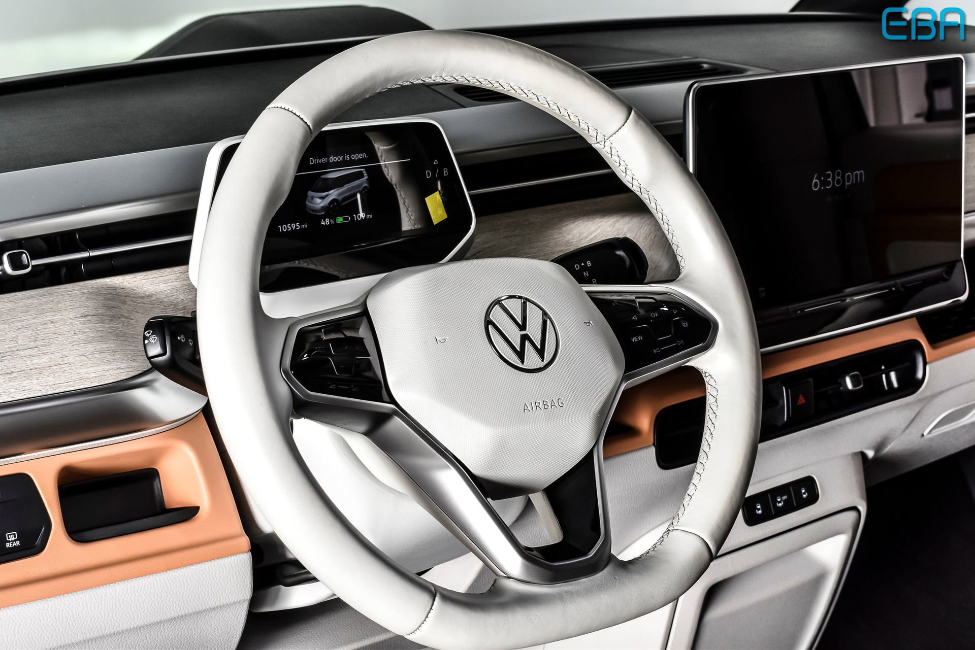 Used 2025 Volkswagen ID. Buzz 1st Edition RWD image 18
