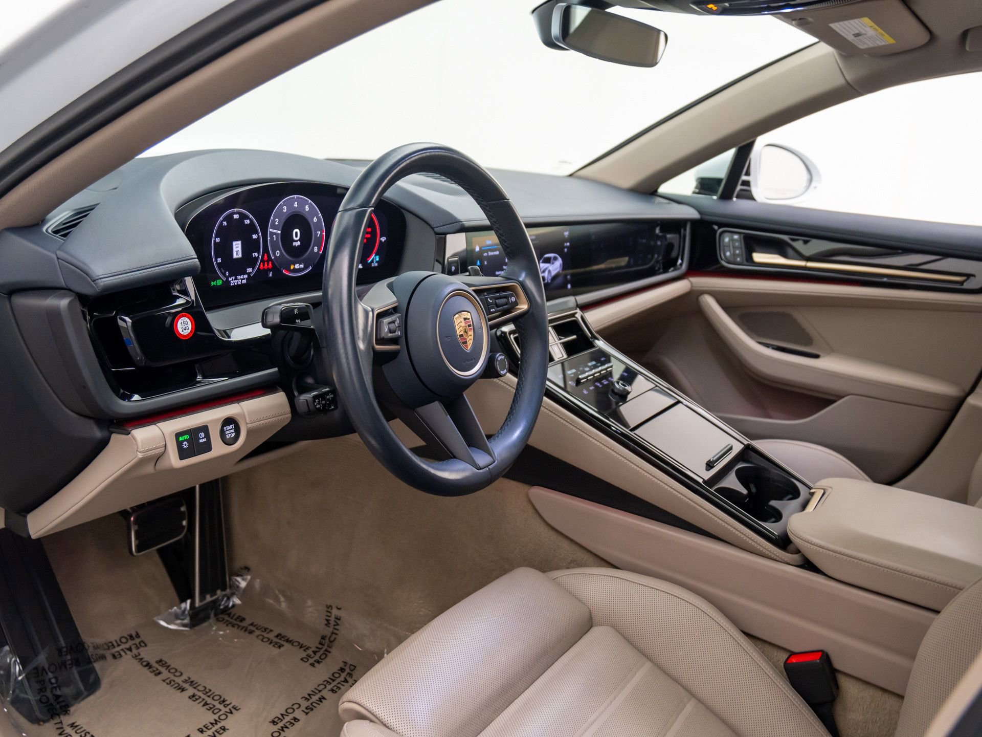 Certified 2024 Porsche Panamera 4 image 4