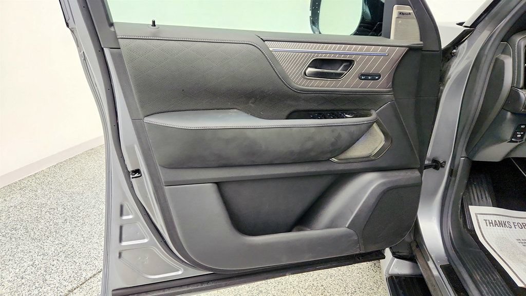 Used 2025 INFINITI QX80 Autograph AWD/4WD image 11