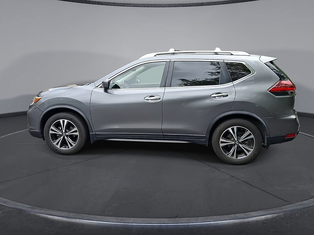Used 2019 Nissan Rogue SV w/ Premium Package FWD image 9