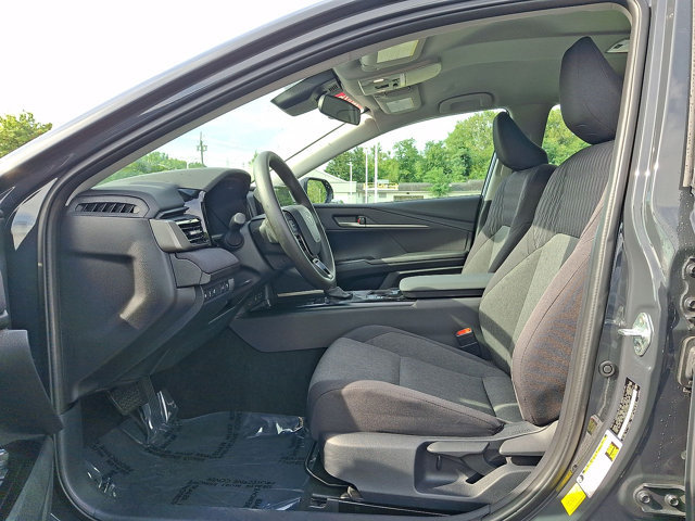 Used 2025 Toyota Camry LE AWD/4WD image 11