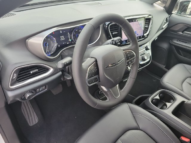 New 2026 Chrysler Voyager LX FWD image 16