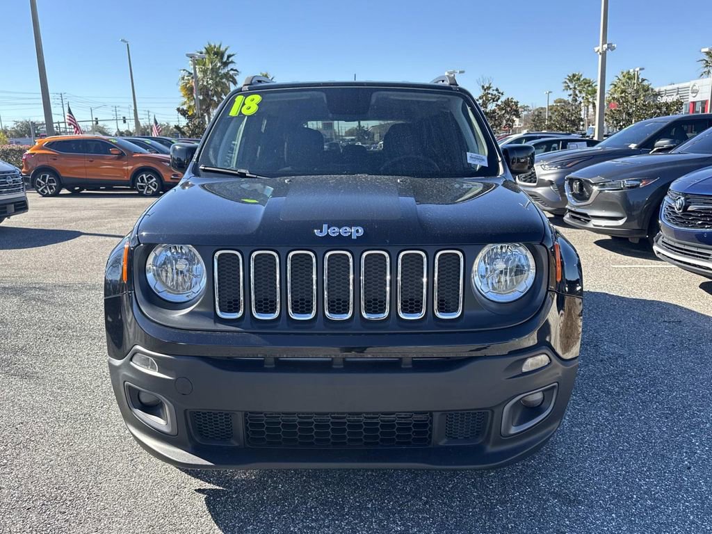 Used 2018 Jeep Renegade Latitude w/ Popular Equipment Group image 9