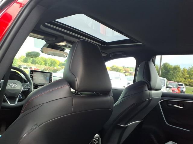 Used 2022 Toyota RAV4 XSE w/ Weather Package image 16