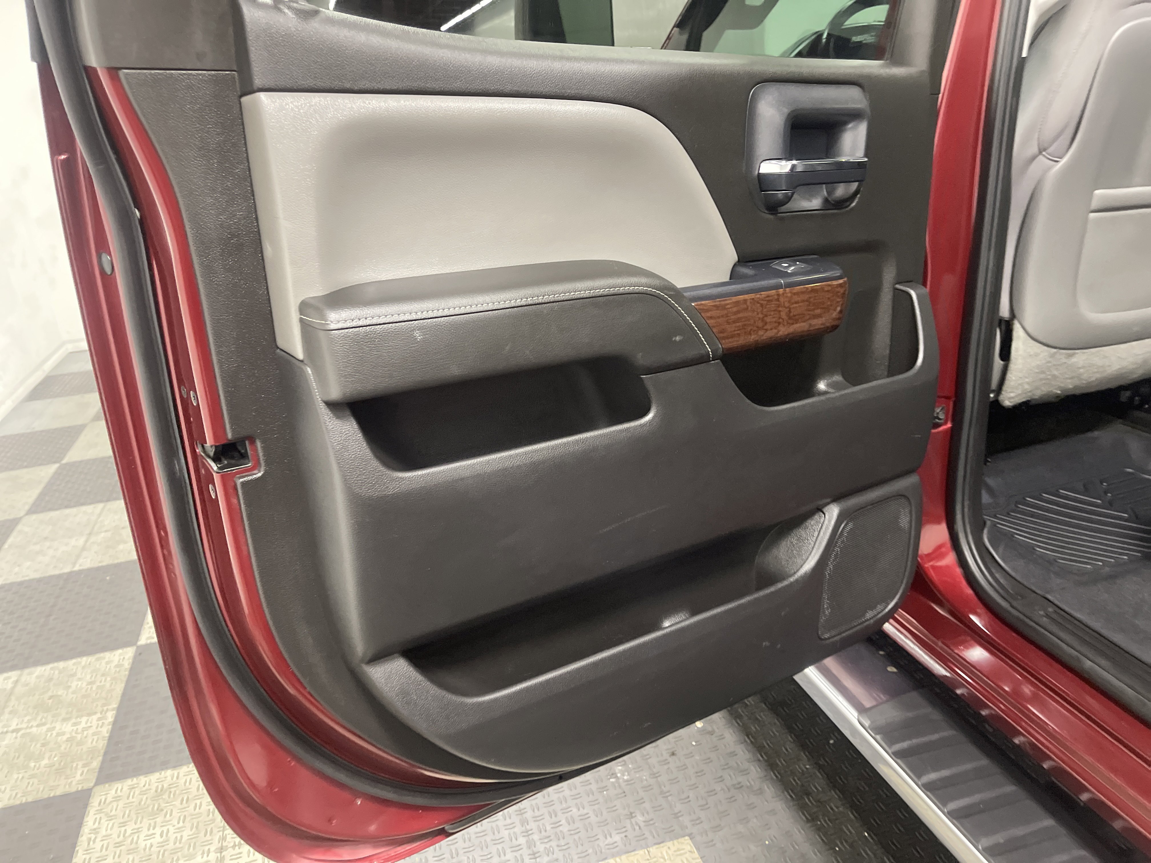 Used 2015 GMC Sierra 2500 SLE w/ SLE Preferred Package image 15