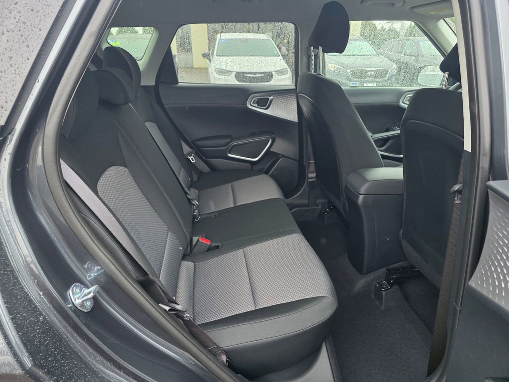 Used 2025 Kia Soul LX image 20