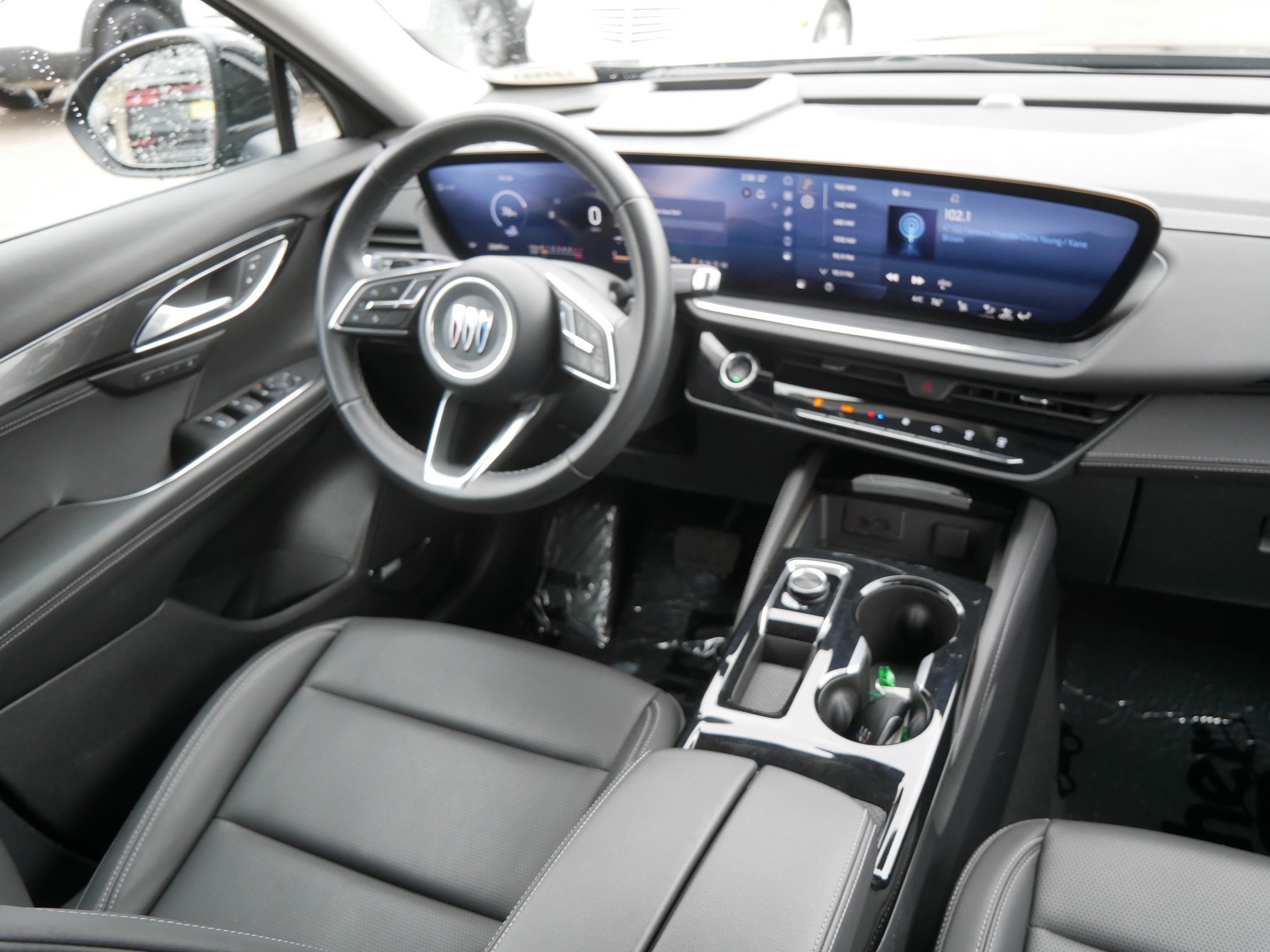 Used 2025 Buick Envision Preferred image 9