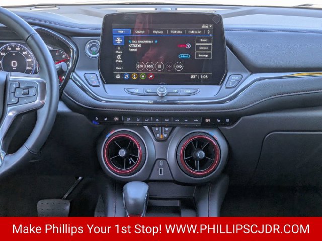 Used 2025 Chevrolet Blazer RS w/ Driver Confidence II Package FWD image 17