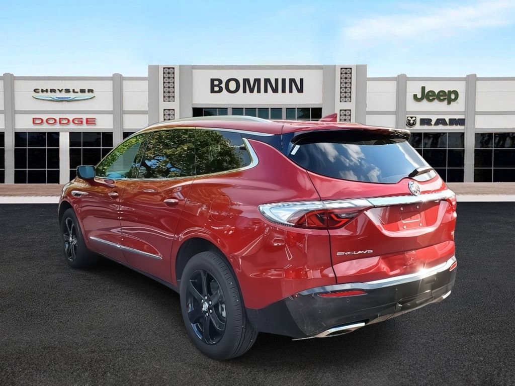 Used 2024 Buick Enclave Essence w/ Sport Touring Edition image 4