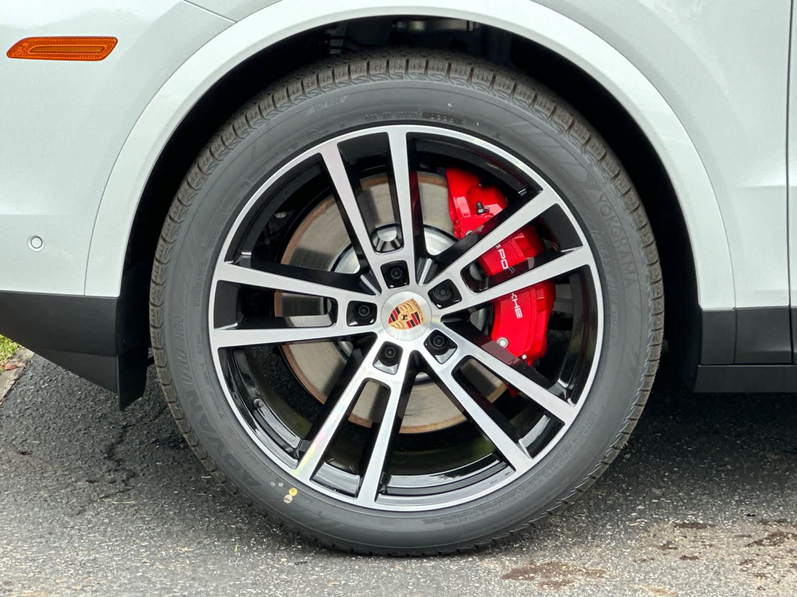 New 2026 Porsche Cayenne S AWD/4WD image 32