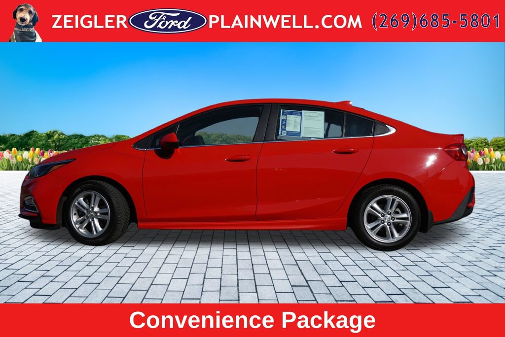Used 2016 Chevrolet Cruze LT w/ Sun And Sound Package FWD image 2