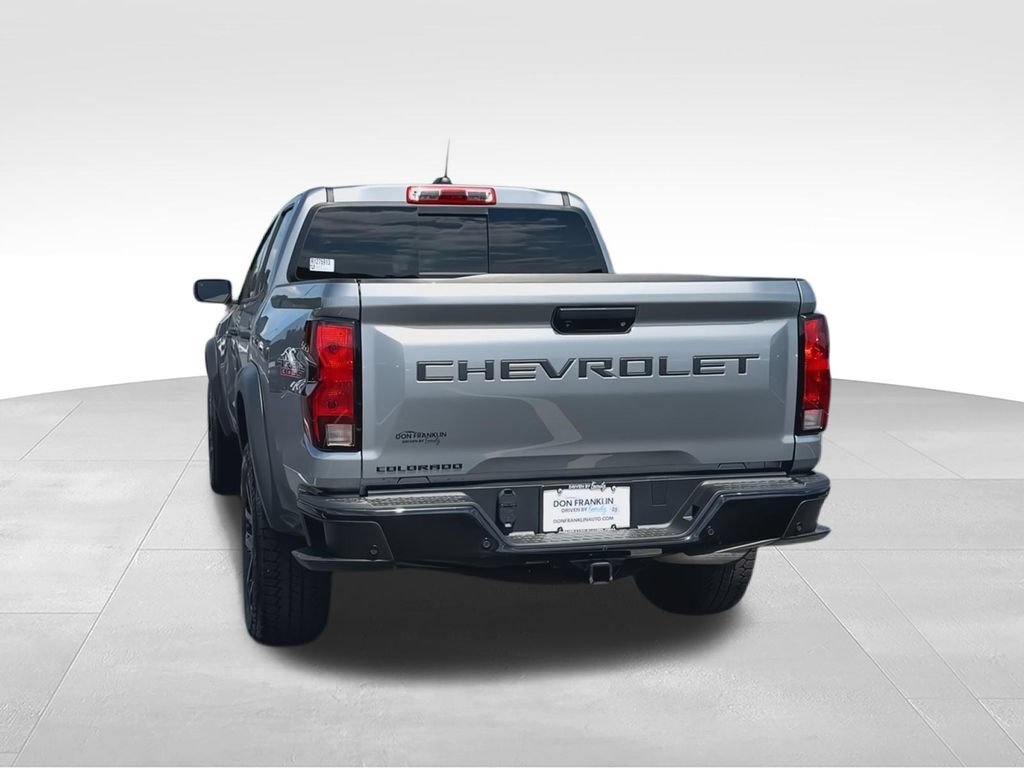Used 2024 Chevrolet Colorado Trail Boss w/ Advanced Trailering Package AWD/4WD image 7