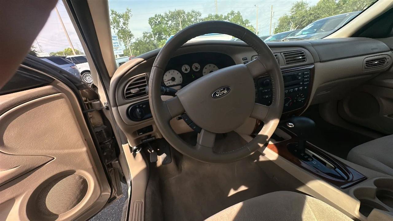 Used 2006 Ford Taurus SEL FWD image 37
