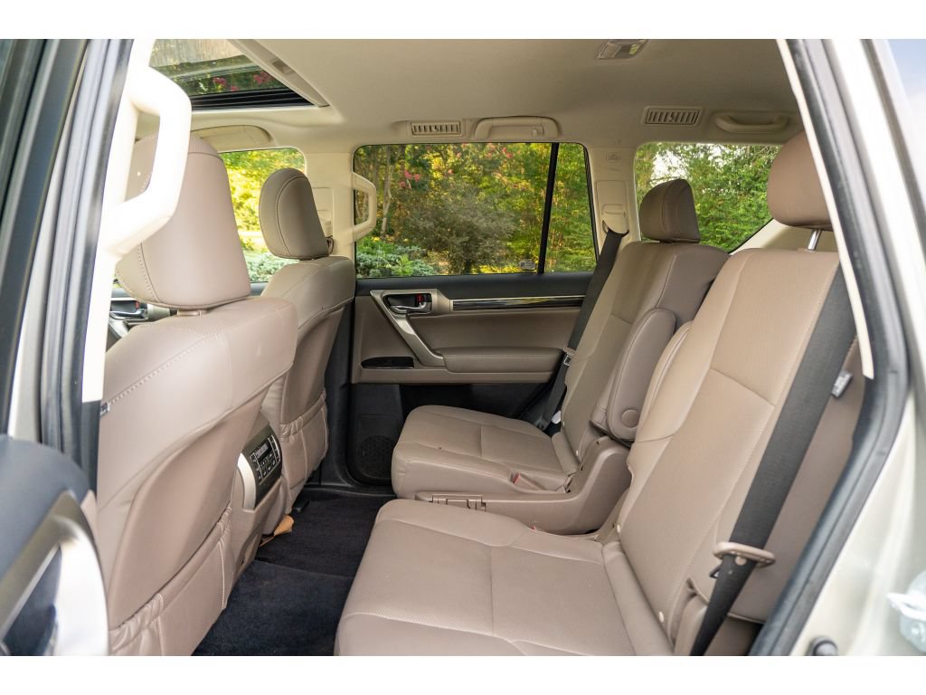 Used 2021 Lexus GX 460 Premium AWD/4WD image 15